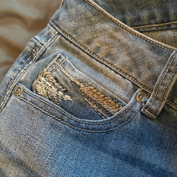 Maurice’s Light-Wash Bootcut Jeans - Picture 2 of 5